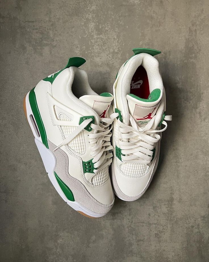 AJ 4 Retro SB Pine Green